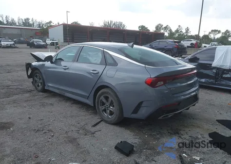 2022 Kia K5 Lxs z USA, uszkodzony, nr VIN 5XXG14J24NG150413